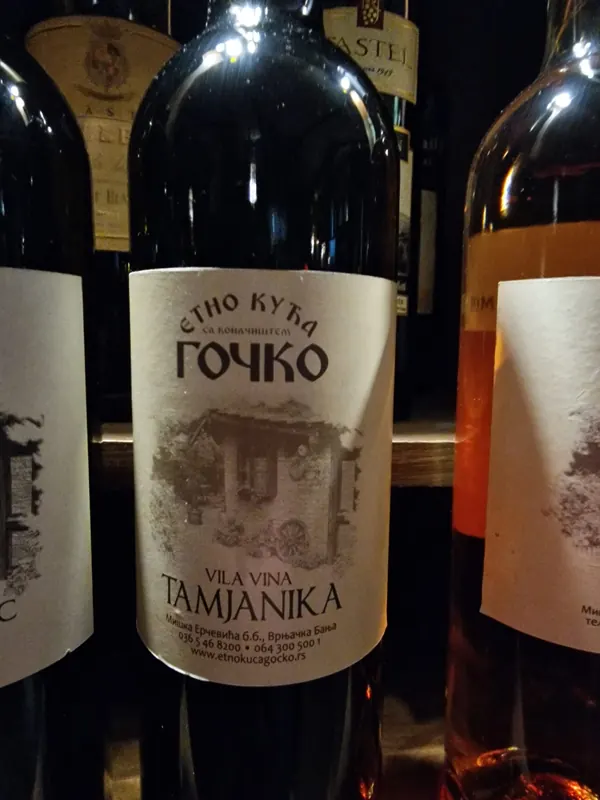 Boca tamjanike sa etiketom Etno kuće Gočko